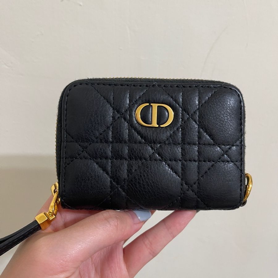 DIOR Caro新款柔軟小牛皮Cannage 藤格紋圖案縫線 卡片零錢包-10