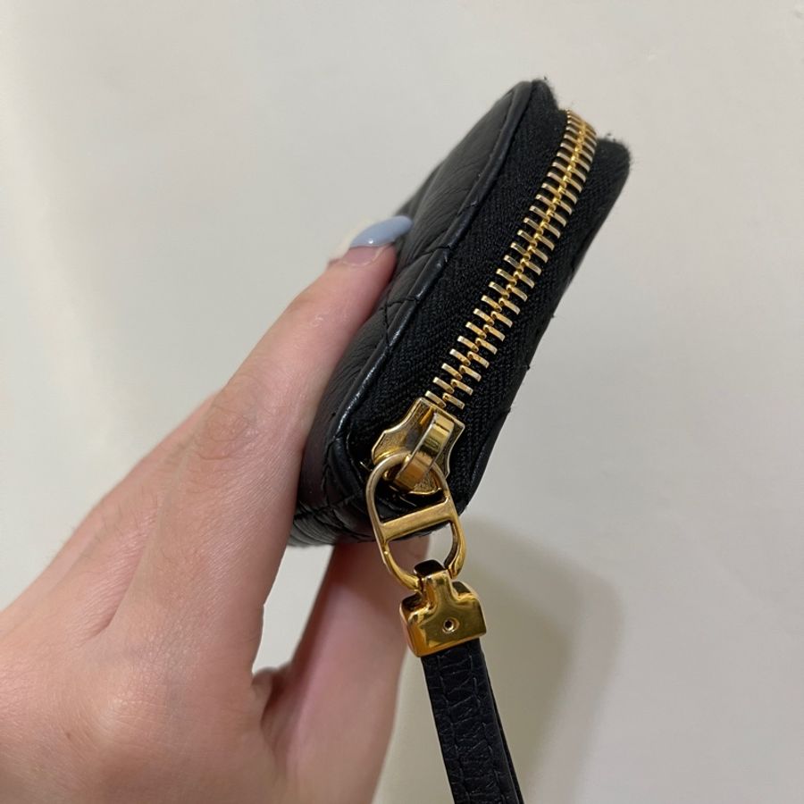 DIOR Caro新款柔軟小牛皮Cannage 藤格紋圖案縫線 卡片零錢包-17