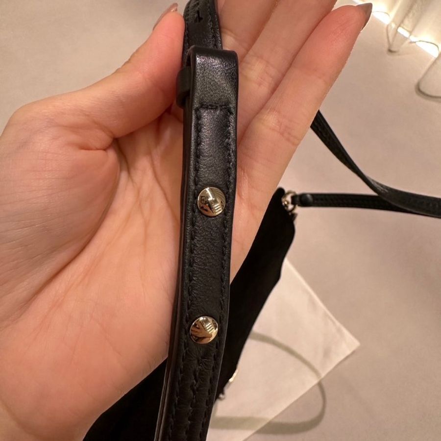 Chloe Faye 翻蓋黑色麂皮肩背包 風琴包-8