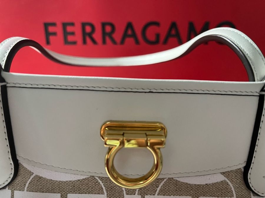 [幾乎全新］FERRAGAMO_LOGO托特包👜+連體小袋（專櫃價五萬六千元）-15