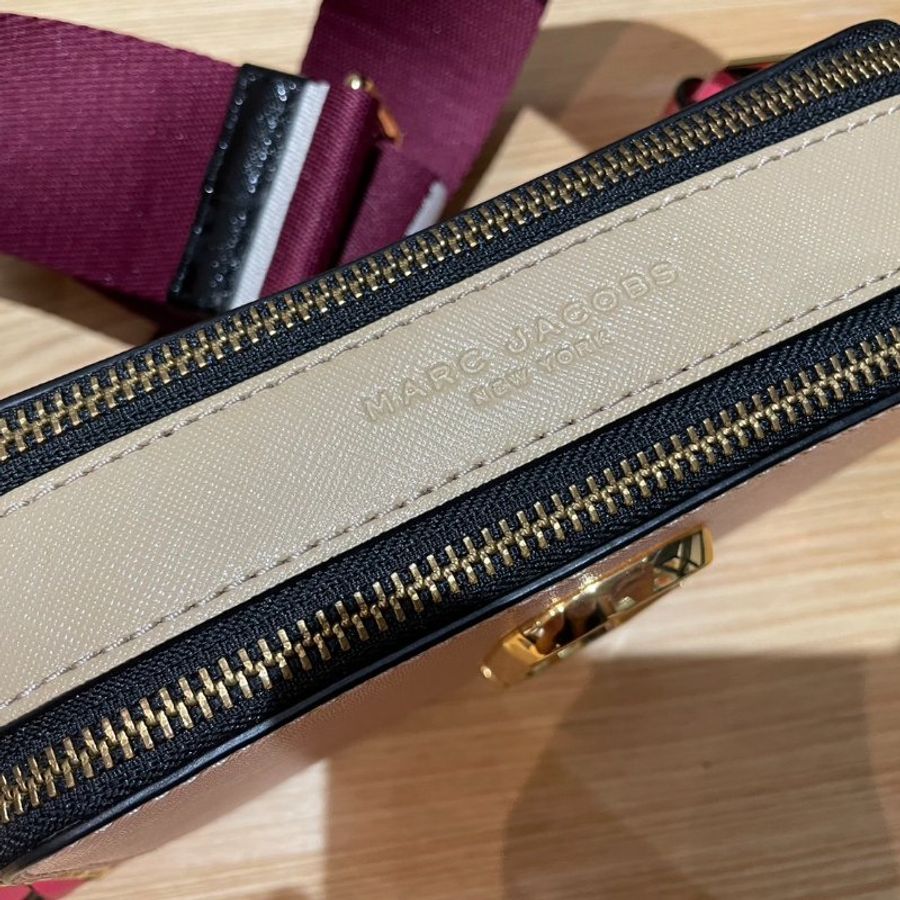 [近全新]MARC JACOBS相機包 小方包 UF019-5