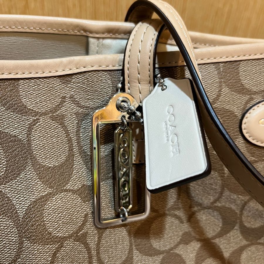 COACH 經典馬車緹花LOGO開放式托特包-2