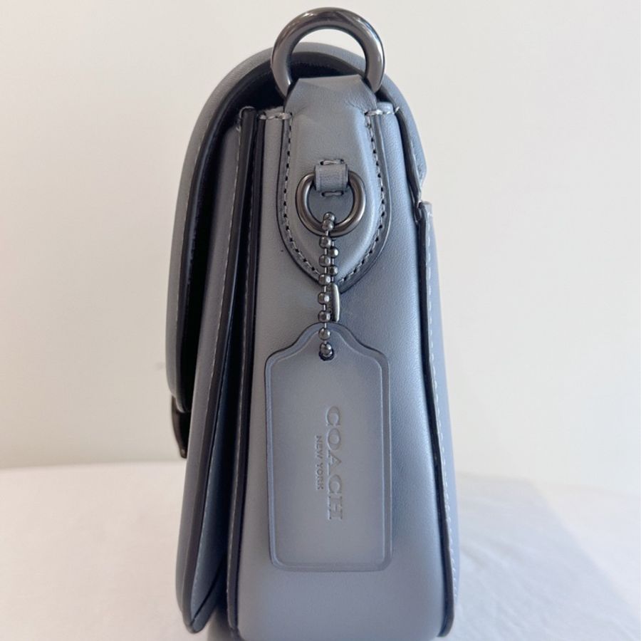 便宜賣Coach 馬鞍包 附雙背帶 Beat Saddle 藍灰色 肩背包-4