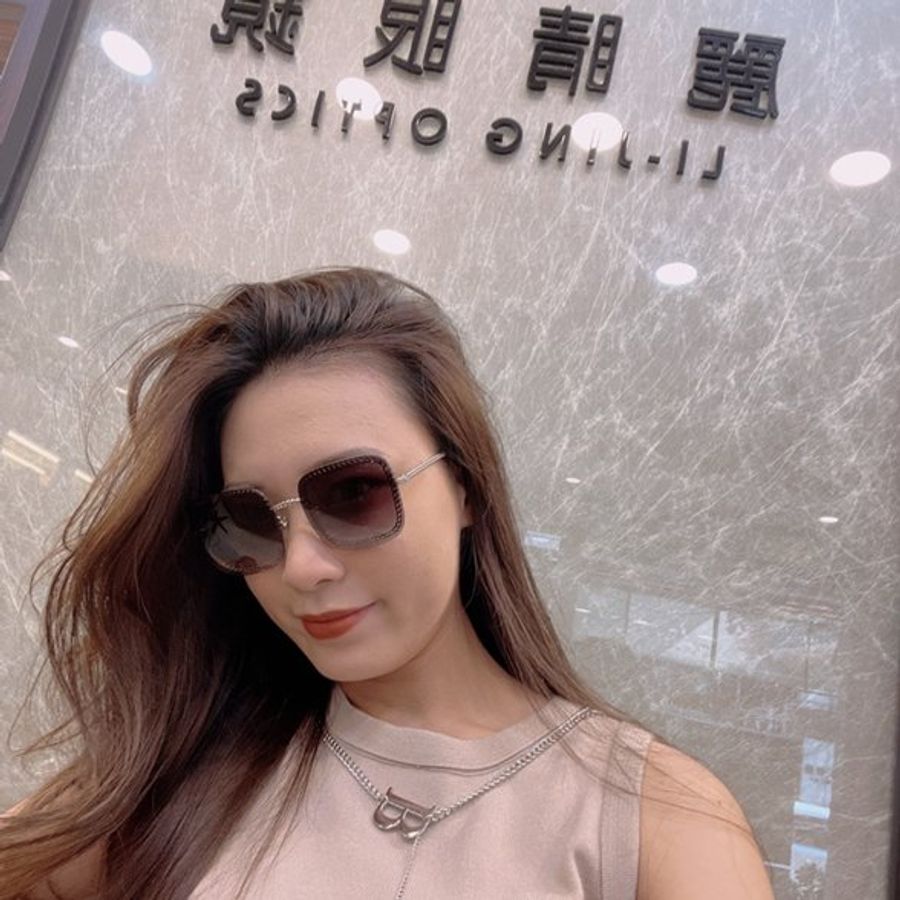【預購】麗睛眼鏡Chanel【可刷卡分期】香奈兒 CH4244 單條鏈 太陽眼鏡 附可拆式香奈兒眼鏡鏈 小香太陽眼鏡-3