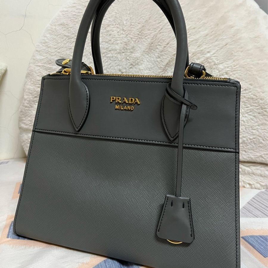 Prada防刮牛皮手提肩揹兩用包-0