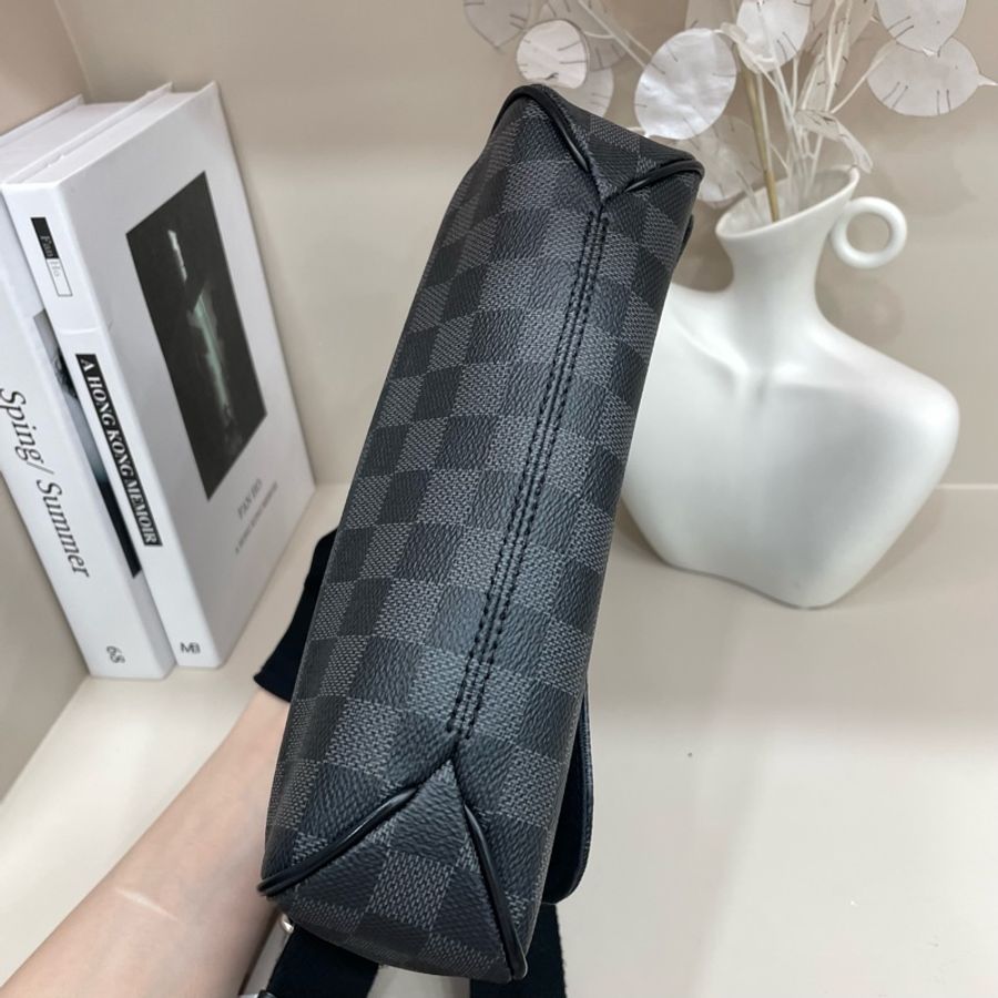 Louis Vuitton |黑灰棋盤格郵差包-5