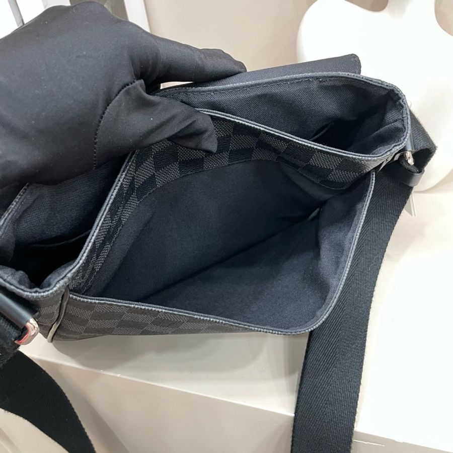 Louis Vuitton |黑灰棋盤格郵差包-14