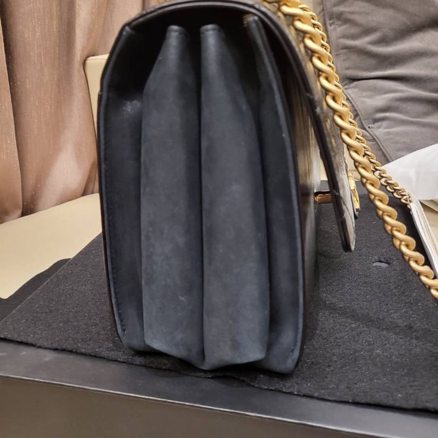 CHANEL 孟買包 黑色 油蠟牛皮 復古金鍊-1
