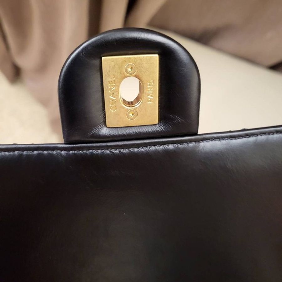CHANEL 孟買包 黑色 油蠟牛皮 復古金鍊-9