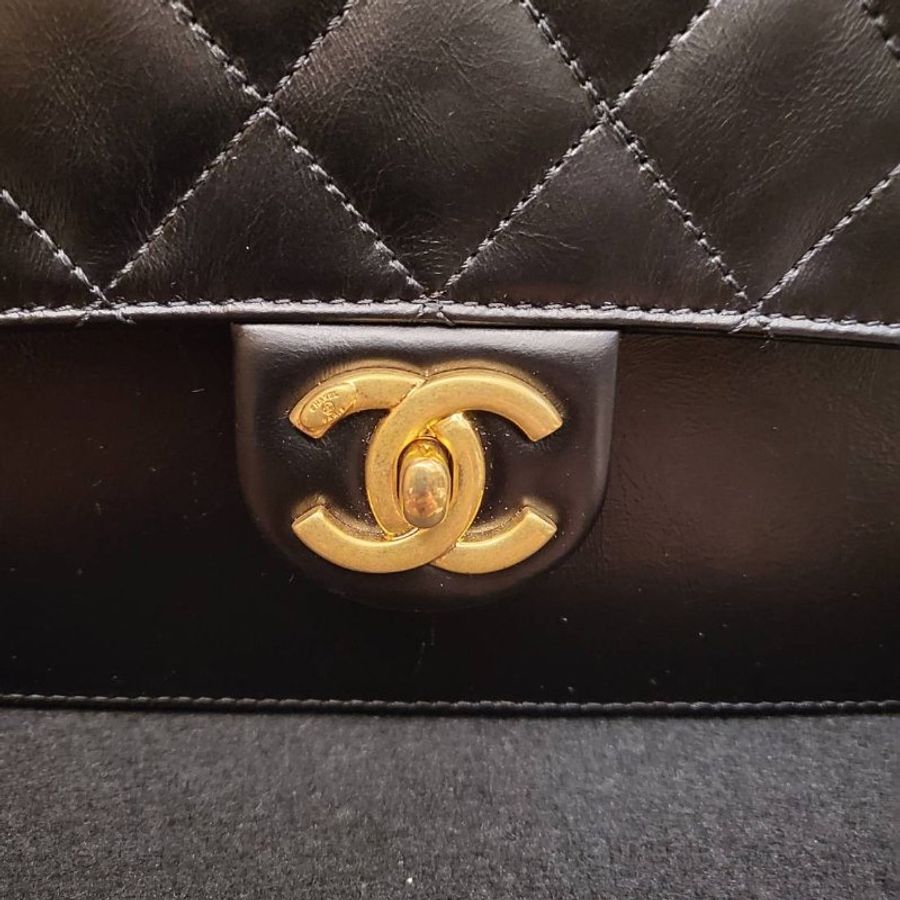 CHANEL 孟買包 黑色 油蠟牛皮 復古金鍊-10
