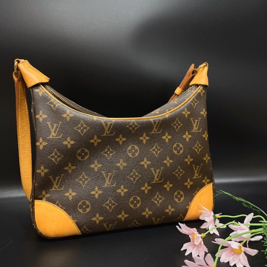 Louis Vuitton LV 老花字紋 VINTAGE 牛角包/肩背包-1