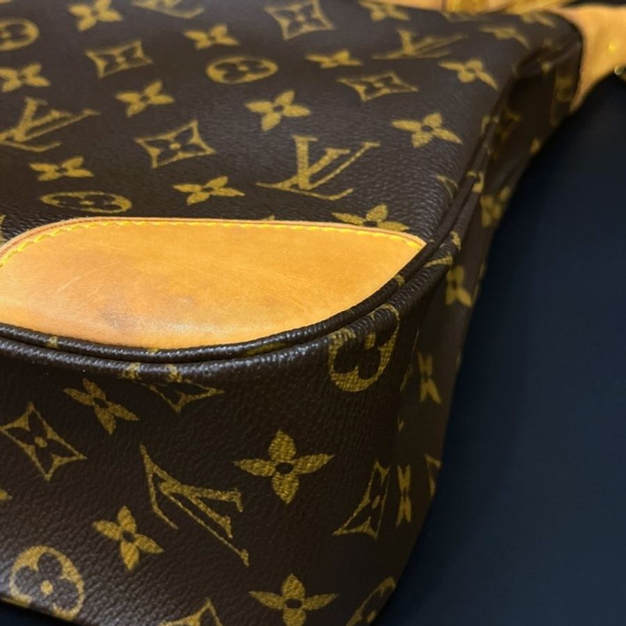 Louis Vuitton LV 老花字紋 VINTAGE 牛角包/肩背包-5