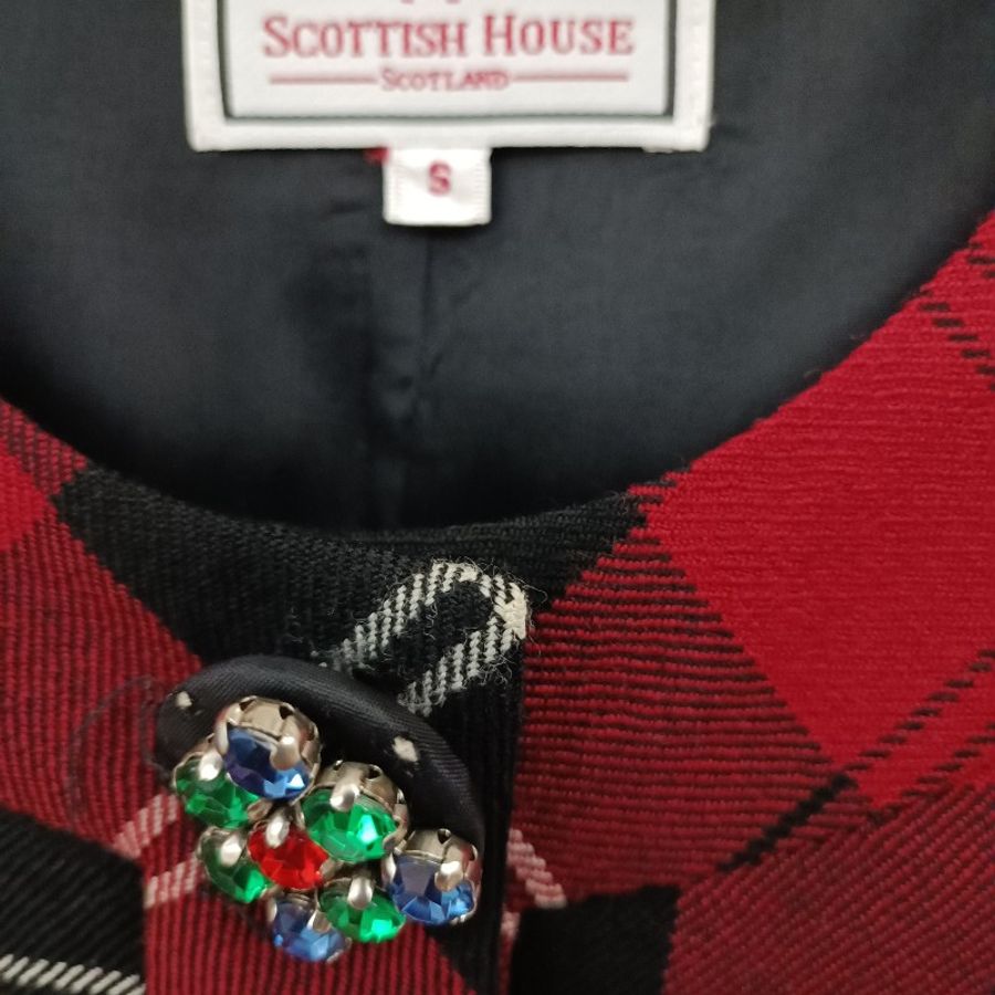 Scottish House 經典款黑紅格紋短版外套-2