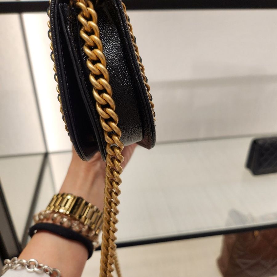 Chanel Boy messenger vintage bag(全新)-1