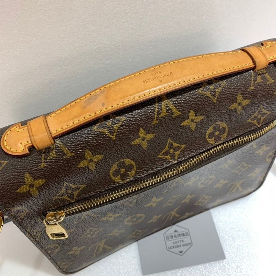 LV 斜背包/側背包/手提包/學院包/郵差包  M44875  85成新-12