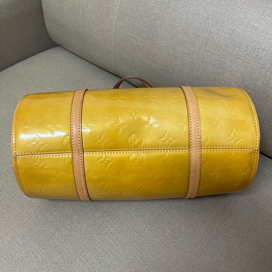 LV Vintage 漆皮壓紋圓筒包-7