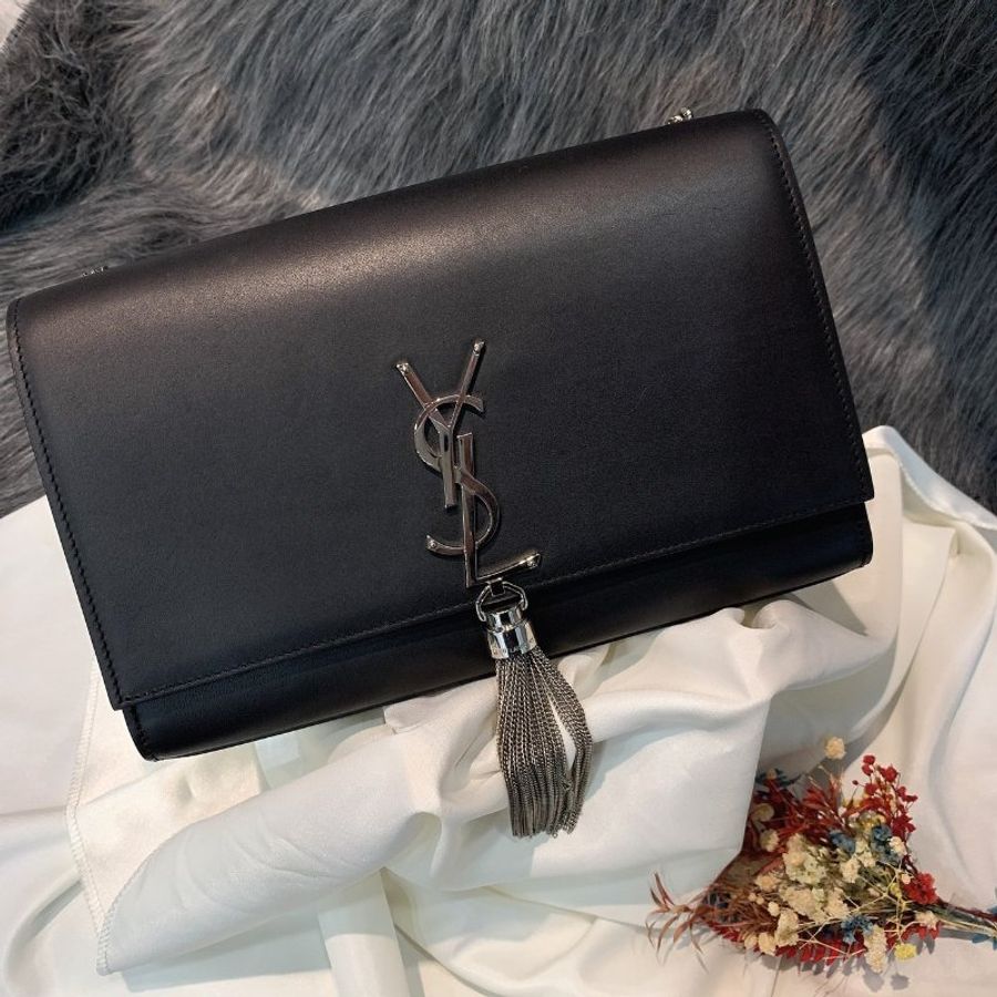 YVES SAINT LAURENT YSL 黑銀 光滑面 KATE流蘇練包/斜背包/肩背包/WOC包-0
