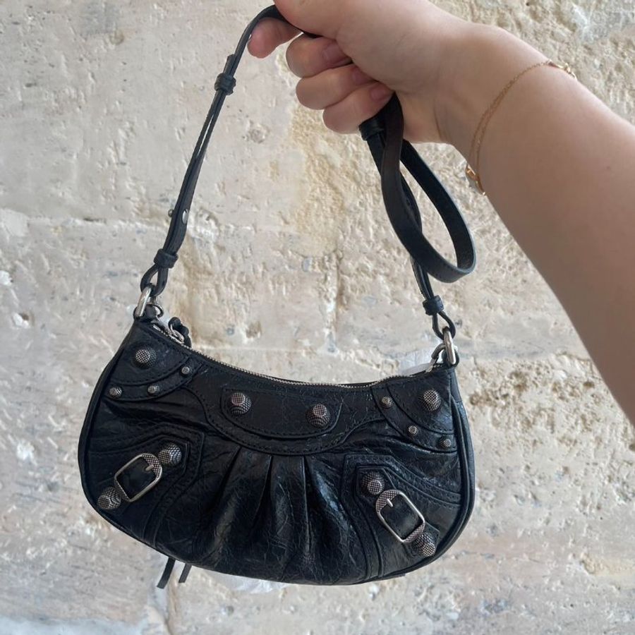 【預購】Balenciaga 巴黎世家 LE CAGOLE 黑色水鑽鱷魚壓紋迷你鏈條斜背包 肩背/腋下包-0