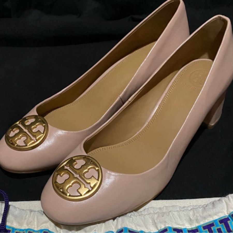 Tory Burch 經典logo粉膚粗跟鞋#7.5-22