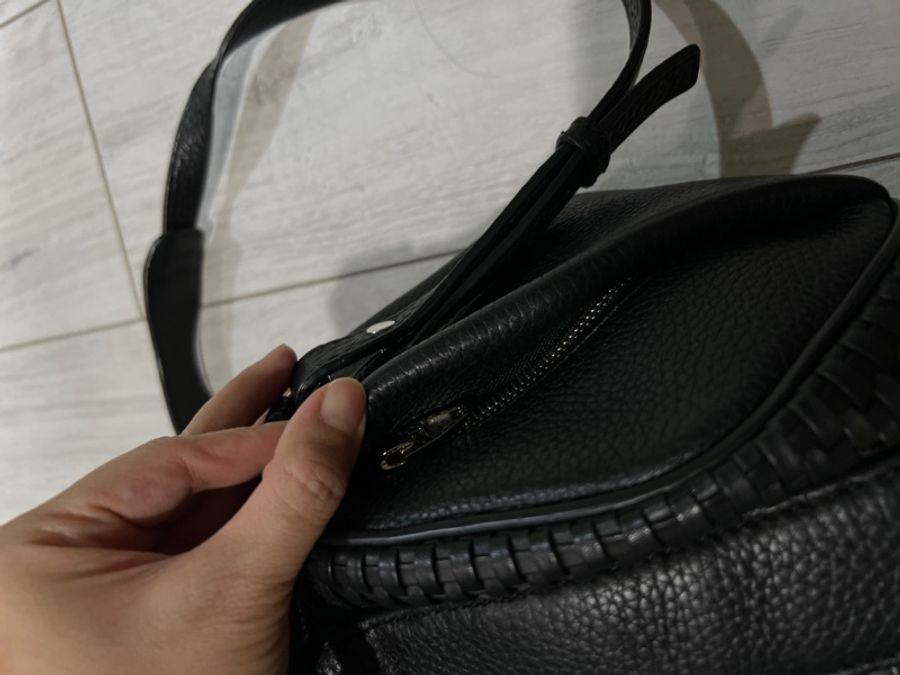 Alexander Wang 珍藏走秀款真皮黑銀小款編織包-8