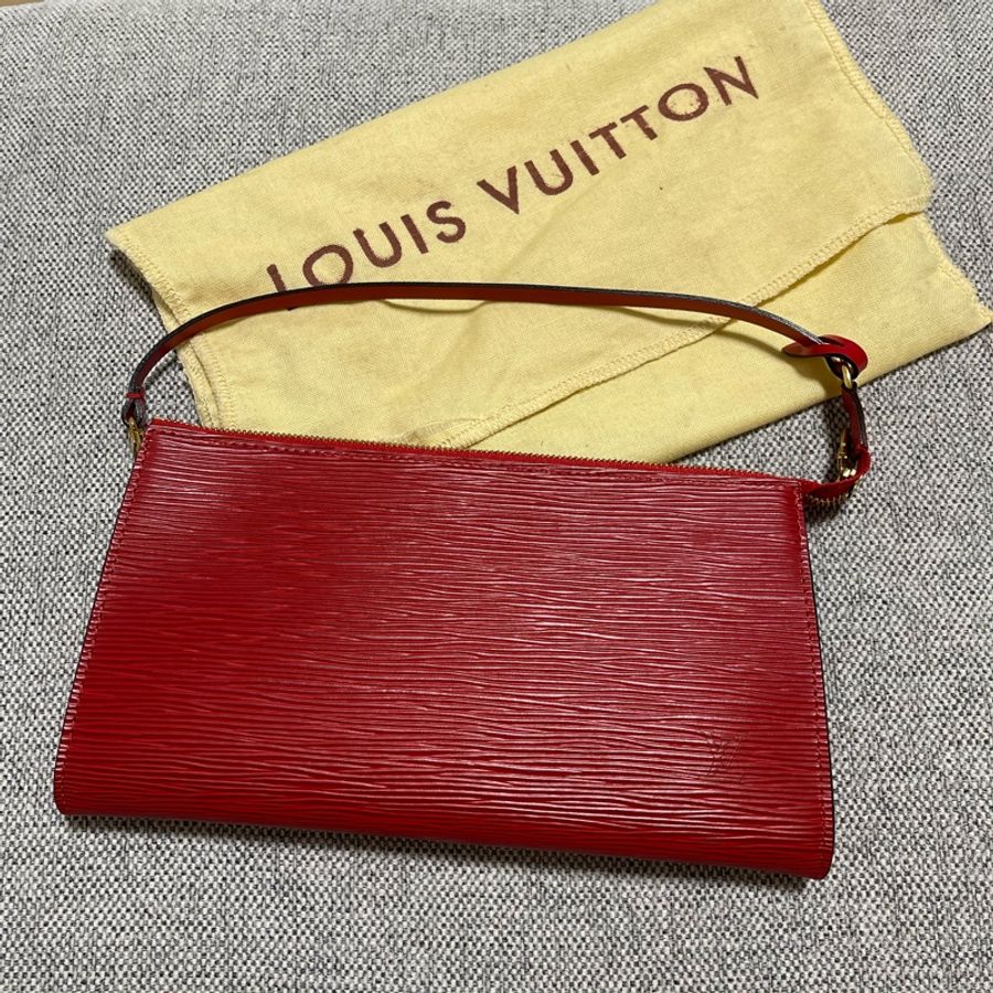 LV Vintage 經典紅色EPI 條紋 迷你肩背包 手拿晚宴包-0