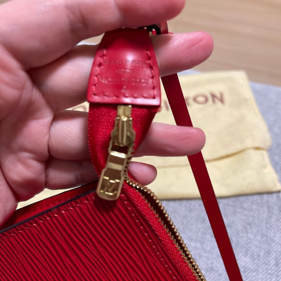 LV Vintage 經典紅色EPI 條紋 迷你肩背包 手拿晚宴包-2