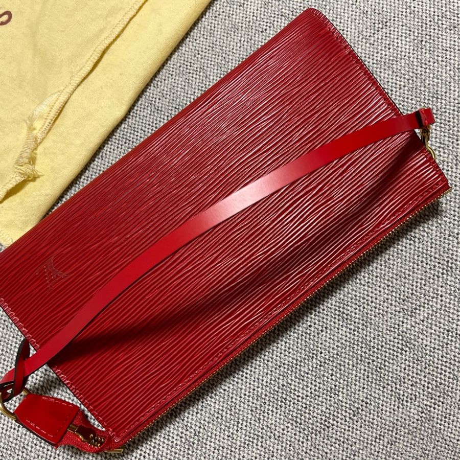 LV Vintage 經典紅色EPI 條紋 迷你肩背包 手拿晚宴包-11