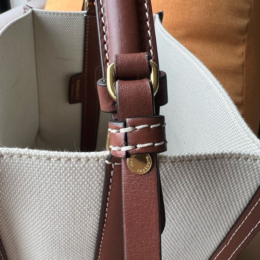 BURBERRY-5