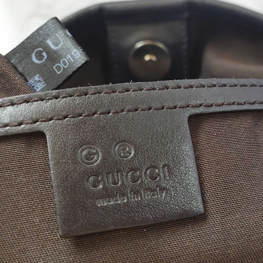 (已售出)9成新正品gucci 經典雙G LOGO皮革壓紋橫式托特包.深咖-17