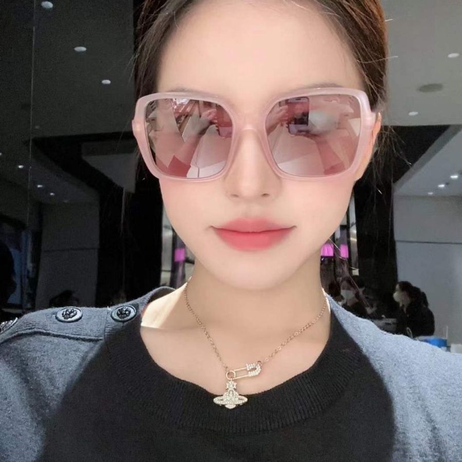 chanel 粉墨鏡5505 17324B-0