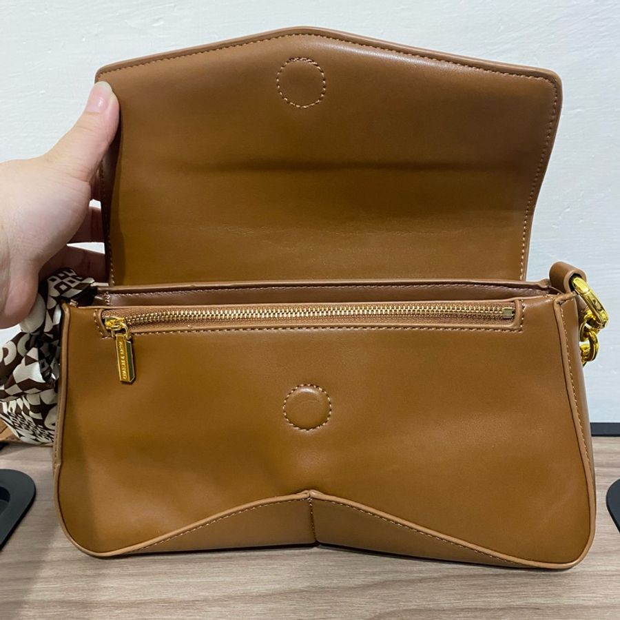 CHARLES & KEITH 肩背側背-3