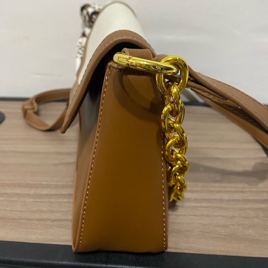 CHARLES & KEITH 肩背側背-4