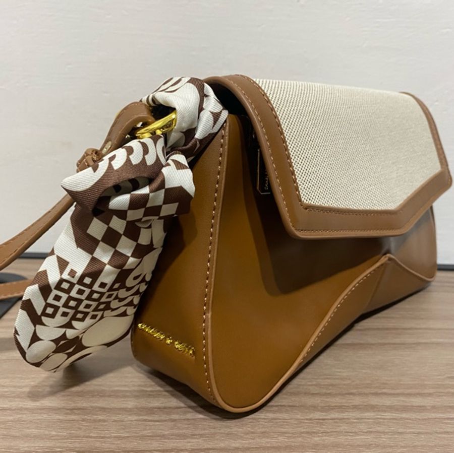 CHARLES & KEITH 肩背側背-6