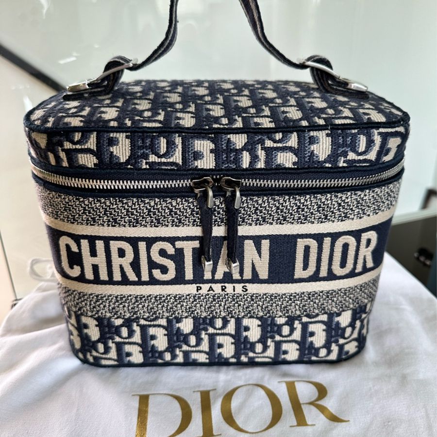 Dior經典老花化妝包-1