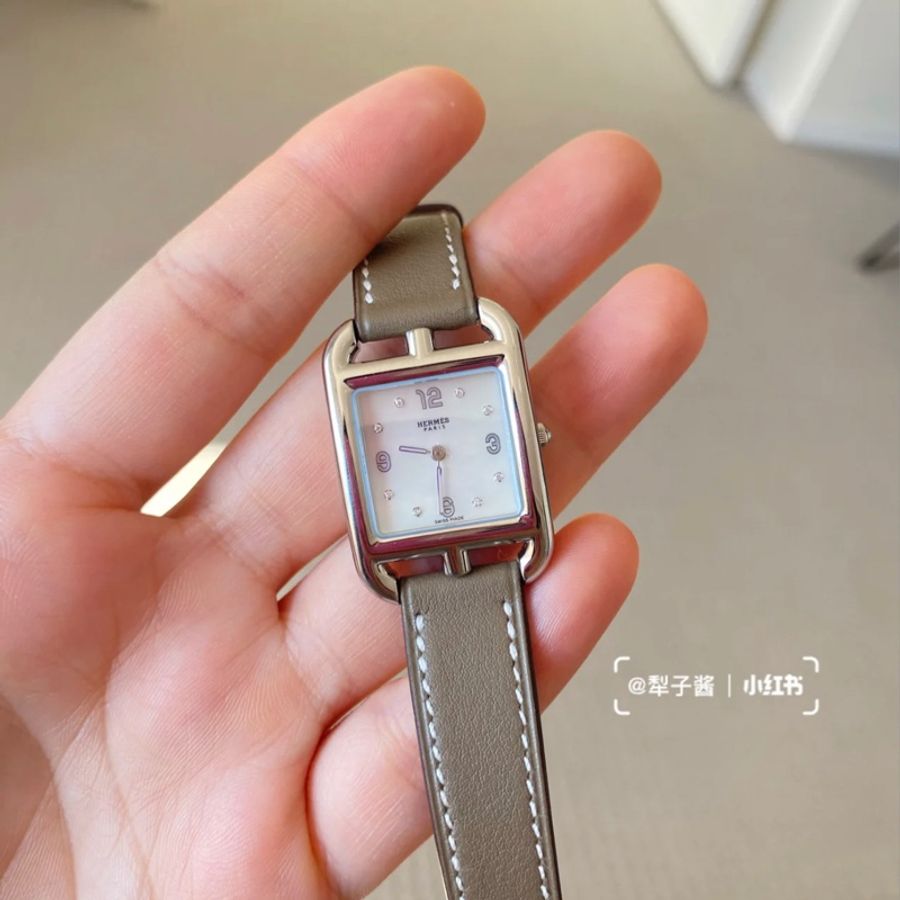 Hermès愛馬仕 Cape Cod Swift小牛皮簡約鋼框貝母鑽盤女仕手錶腕錶 大象灰/29mm/銀框-4