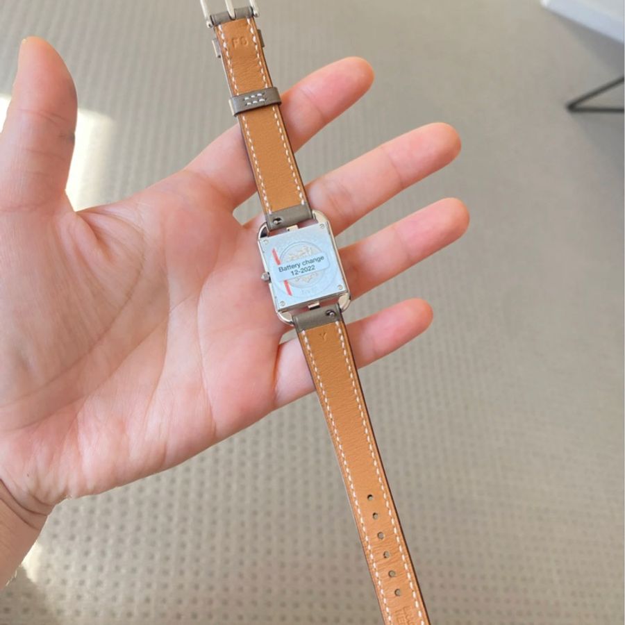 Hermès愛馬仕 Cape Cod Swift小牛皮簡約鋼框貝母鑽盤女仕手錶腕錶 大象灰/29mm/銀框-6