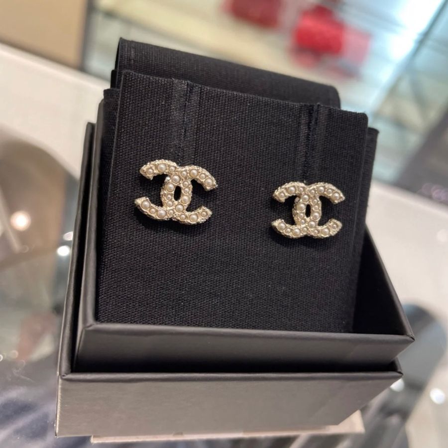 Chanel 香奈兒 經典雙C LOGO 大小珍珠鑲嵌穿式耳環 金色-3