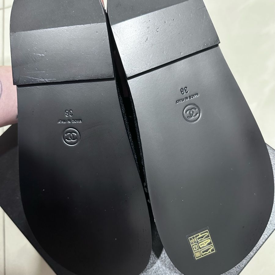 （售出）超難入手🔥Chanel魔鬼氈涼鞋/38碼/全新只試穿落地 （有購證）-6