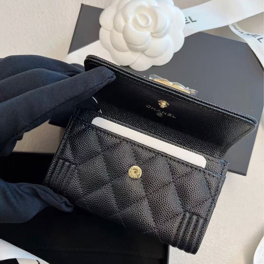 Chanel 香奈兒 BOY系列經典雙C LOGO菱格紋荔枝小牛皮暗扣翻蓋單層卡片夾/零錢包 黑色/金釦-7