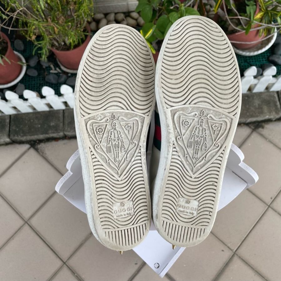 GUCCI Ace 鉚釘珍珠細節牛皮繫帶小白鞋37-9