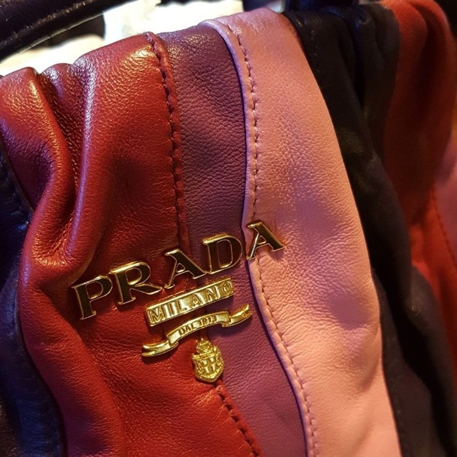 Prada BN1680 限量款Nappa Stripes小羊皮拼接雲彩包(大)-2