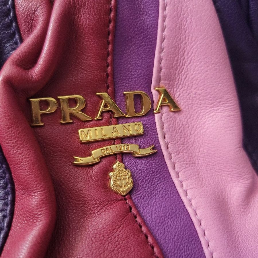 Prada BN1680 限量款Nappa Stripes小羊皮拼接雲彩包(大)-14