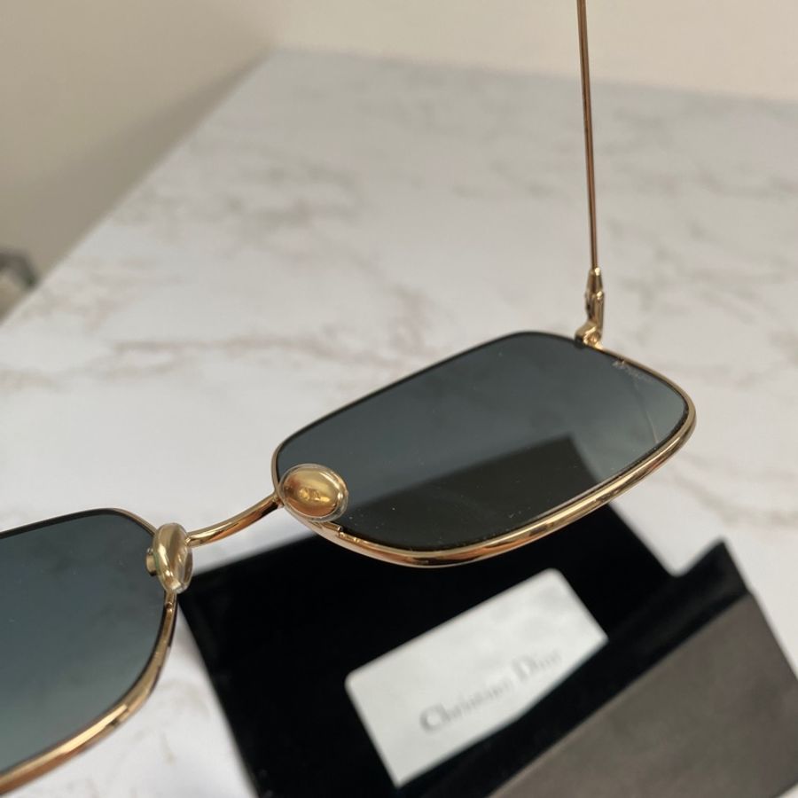 Dior 方框遮臉墨鏡-3
