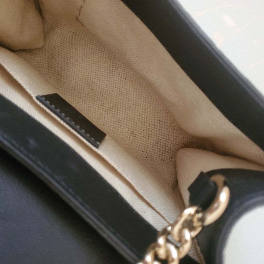 Gucci 黑色logo肩背小包 小廢包-9