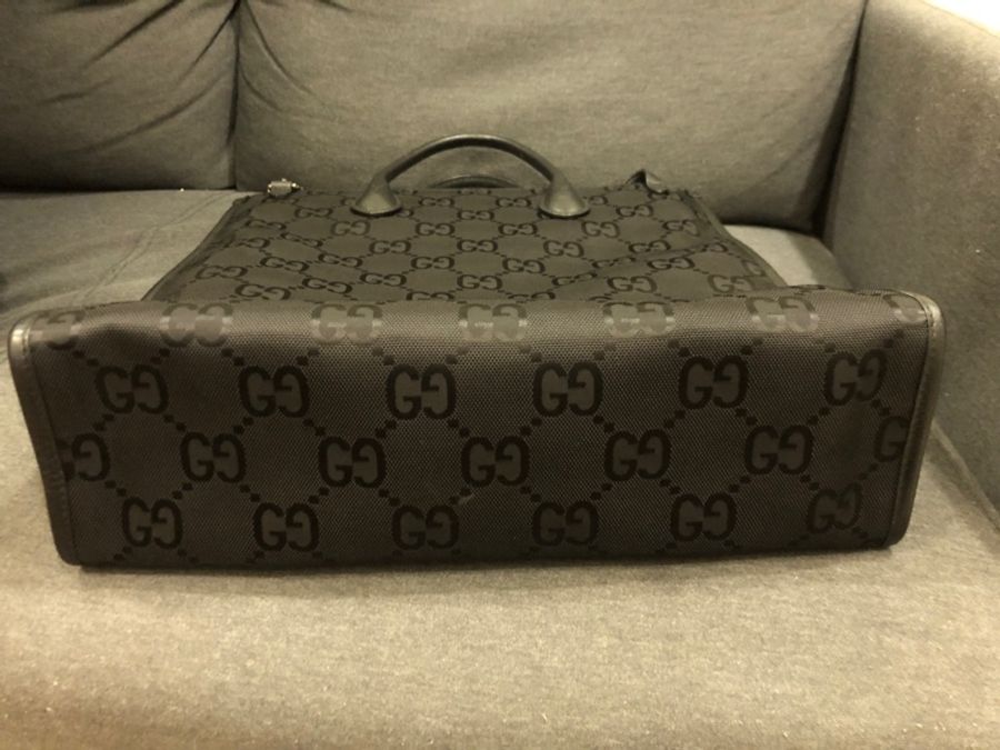 Gucci 男用托特包630355 近全新 些許使用痕跡-2