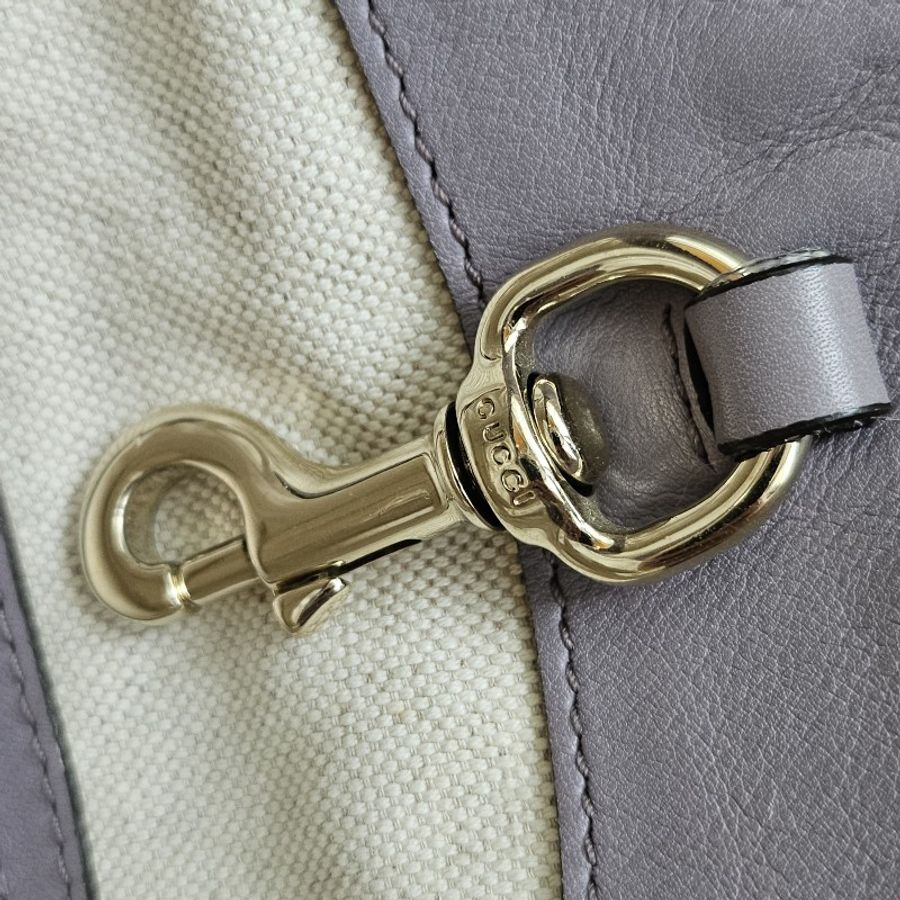 GUCCI 古馳 LOGO雙G壓紋 灰紫色牛皮壓紋托特包 可手提可肩背 愛心竹節馬銜吊飾 可當媽媽包 已絕版-56