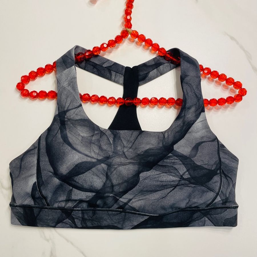 瑜伽老師出清🧘近全新二手正品lululemon黑白漸層款8號/瑜珈上衣/運動/健身/購買隨機贈瑜珈褲(看圖看內文)-1
