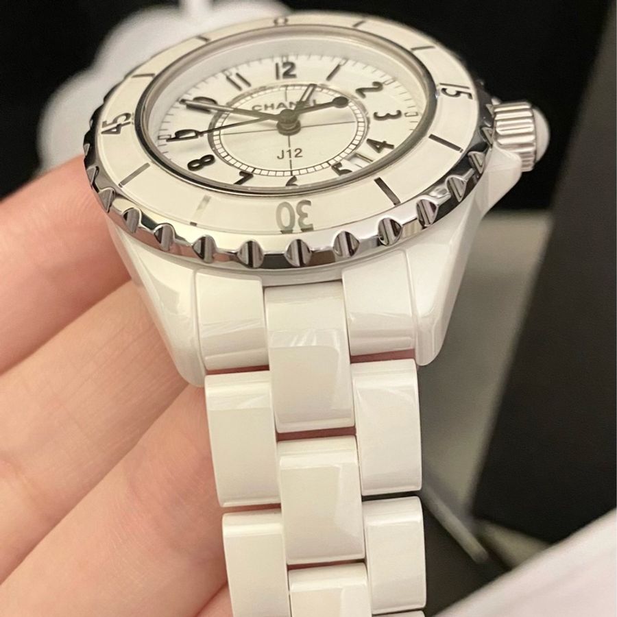 保證專櫃真品 附購證、保固❤️8成新 33mm 白色 Chanel 香奈兒 J12 陶瓷錶-5