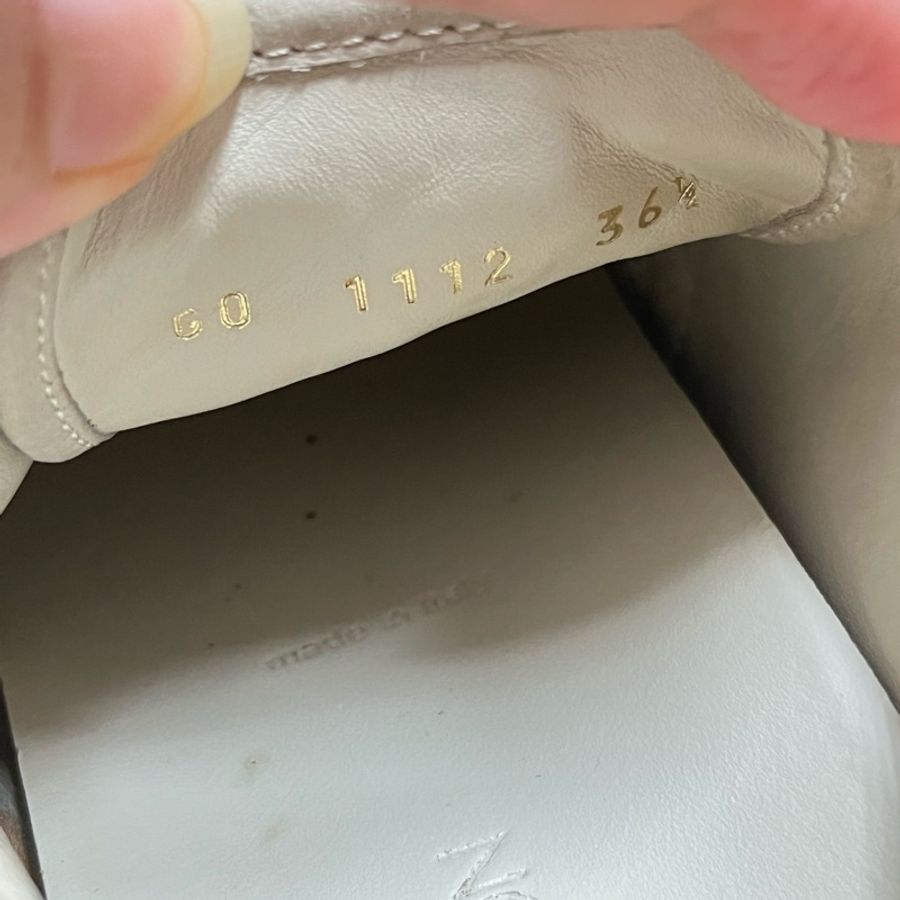 LV 鏤空花紋休閒鞋-14