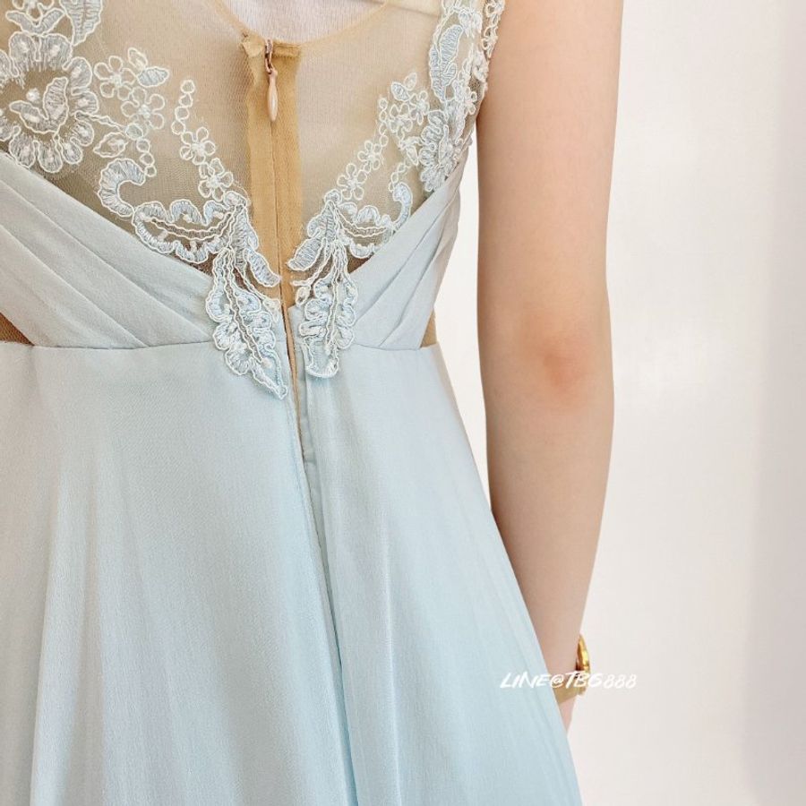 Marchesa Notte 刺繡水藍長洋裝-9